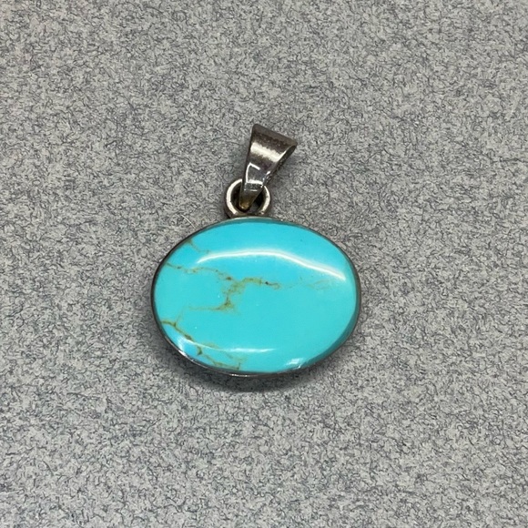 Handmade Jewelry - Genuine Turquoise Vintage Oval Pendant | 925 Silver, Stamped on Reverse | EUC